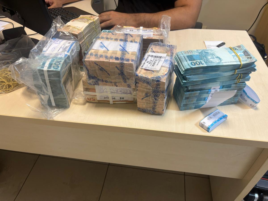 Polícia apreende mais de R$ 1,1 milhão em espécie durante ações contra lavagem de dinheiro em Manaus