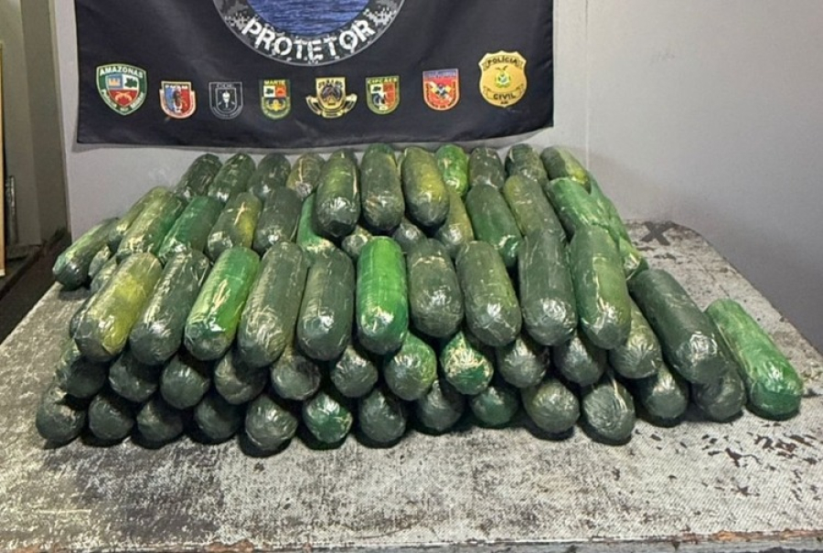Mulher é presa com 70 kg de cocaína dentro de “pepinos falsos” em Coari