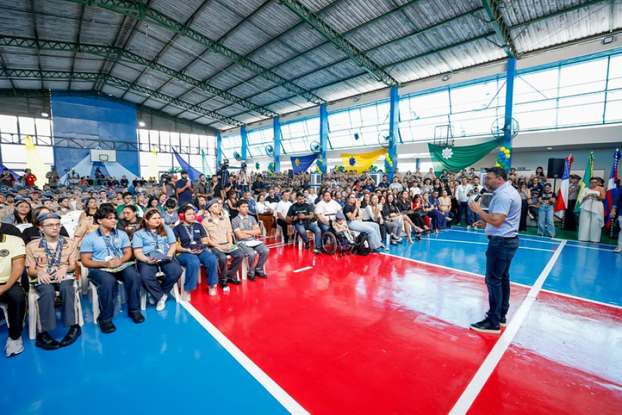 Rede estadual inicia ano letivo de 2026 com 370 mil estudantes no Amazonas