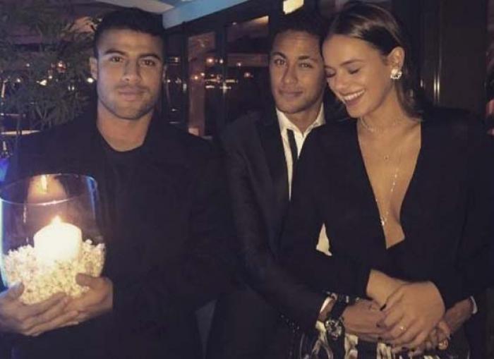 Neymar ajuda namorada Bruna Marquezine a seguir carreira internacional