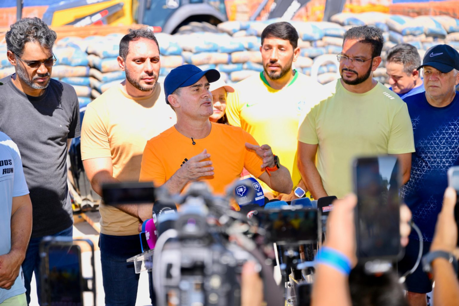 David Almeida anuncia fim das escolas de madeira na zona rural de Manaus até novembro