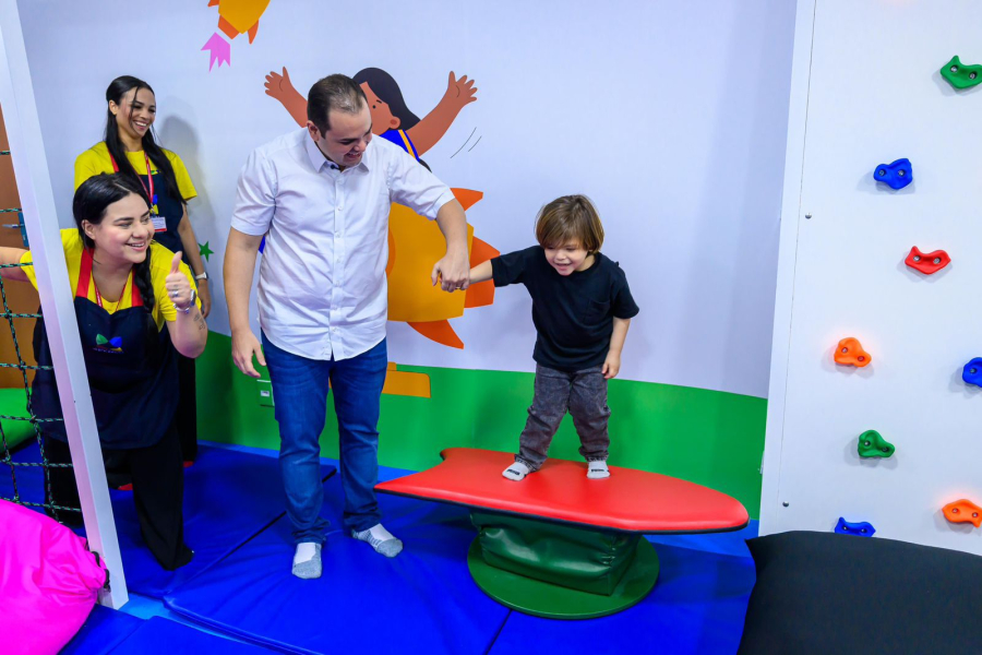 Presidente Roberto Cidade dá início ao Mês do Autista e confirma Aleam como referência em inclusão no Amazonas