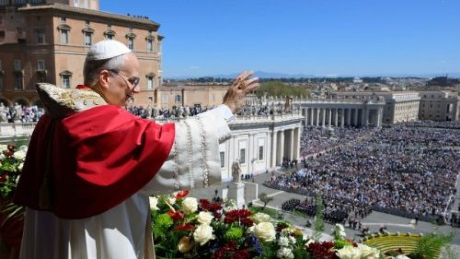 Papa Leão XIV celebra sua primeira Páscoa no Vaticano