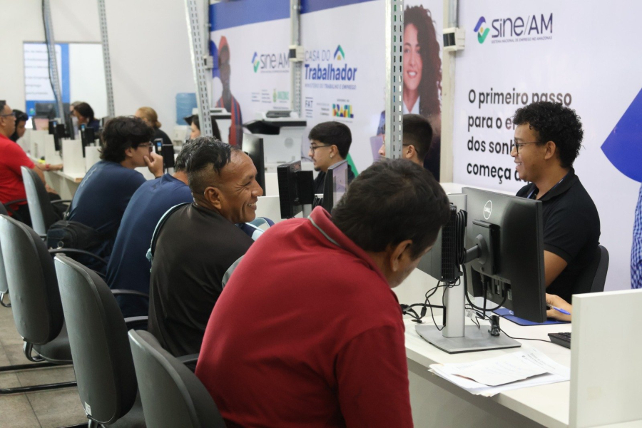 Encanador, recepcionista, vendedor e mais; confira 1814 vagas de emprego do Sine Amazonas