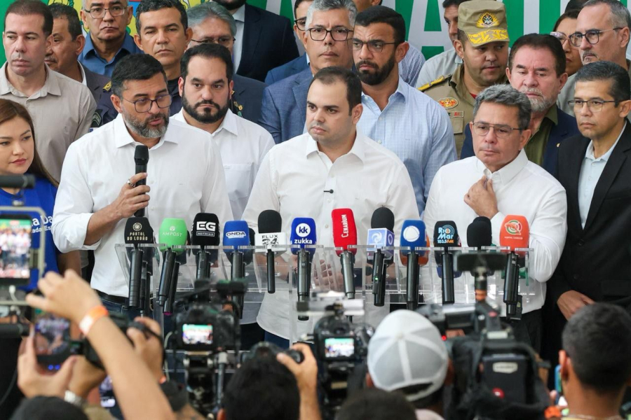 No primeiro dia à frente do Executivo, governador interino Roberto Cidade destaca estabilidade institucional e continuidade de projetos