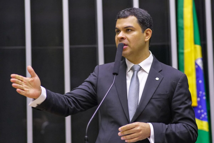 Projeto de Saullo Vianna que equipara lúpus à deficiência é aprovado na Câmara dos Deputados