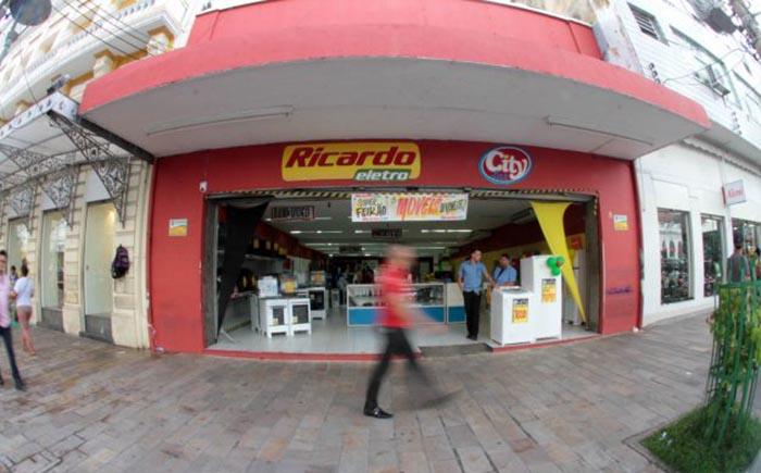 Rede fecha 21 lojas de eletrodomésticos e sai do Amazonas