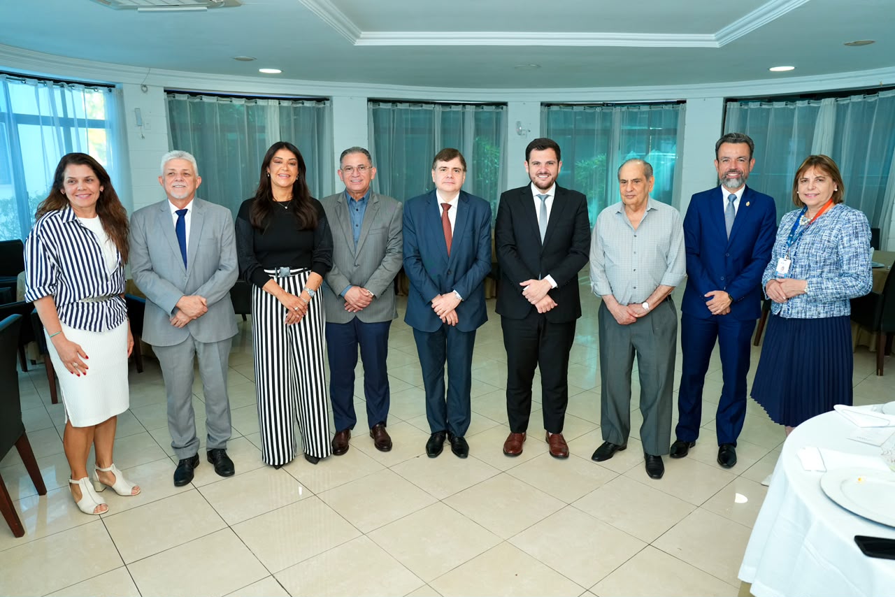 Prefeito Renato Junior reforça diálogo com a Fecomércio-AM para impulsionar o desenvolvimento econômico de Manaus