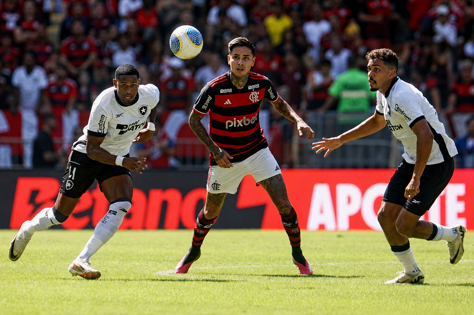 Flamengo x Botafogo: saiba onde assistir, escalações, desfalques, pendurados e arbitragem