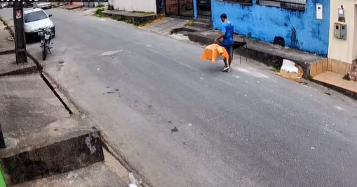 Homem é filmado com objetos e moradores relatam furtos no bairro Monte Sinai