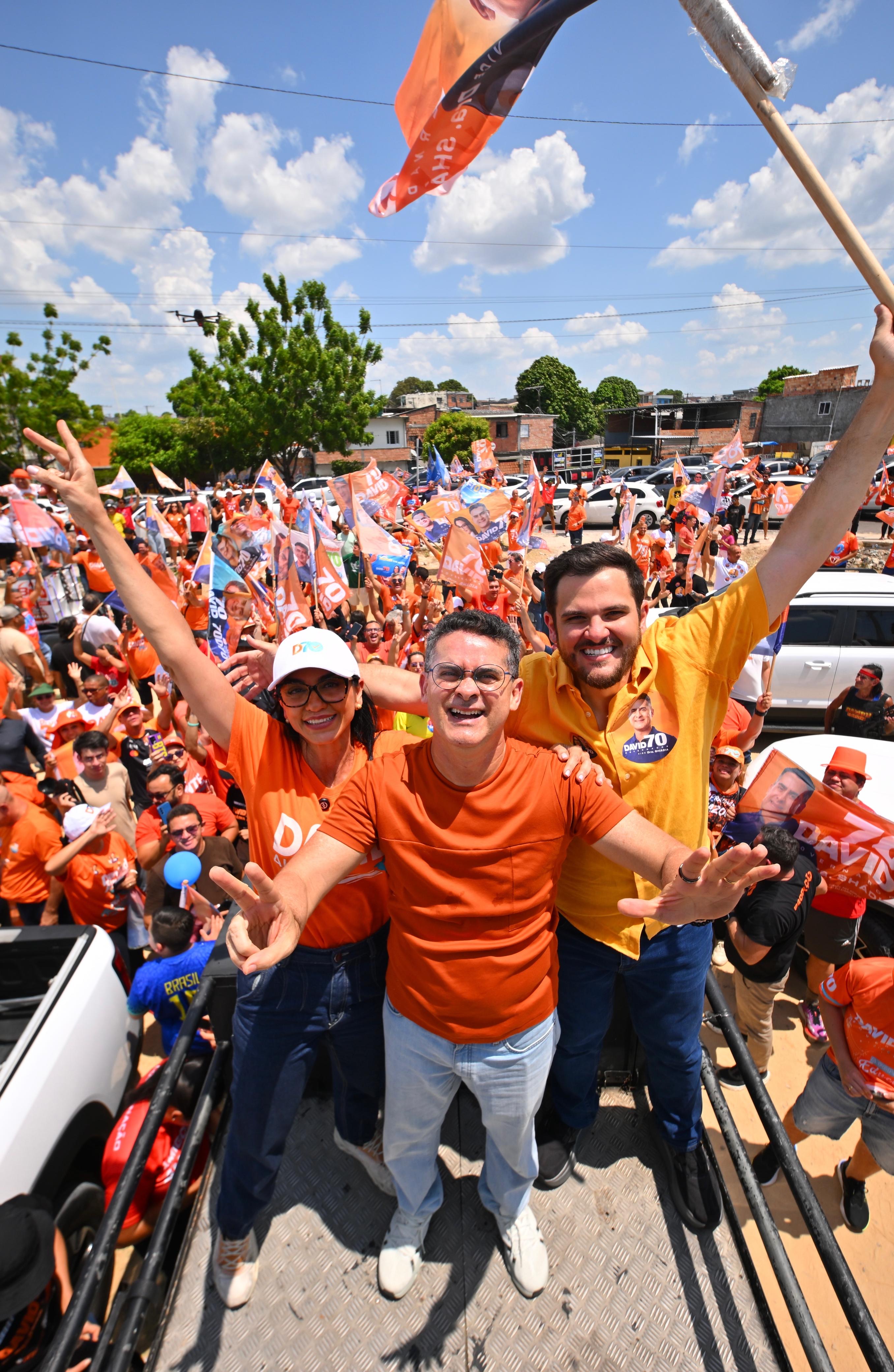 David realiza mega carreata por toda a Manaus na reta final da campanha