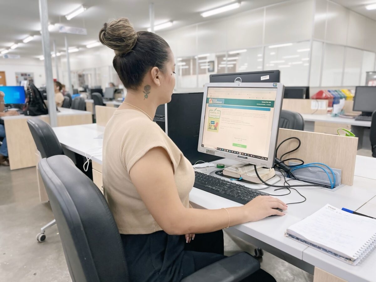 Bolsa Universidade 2027 encerra inscrições