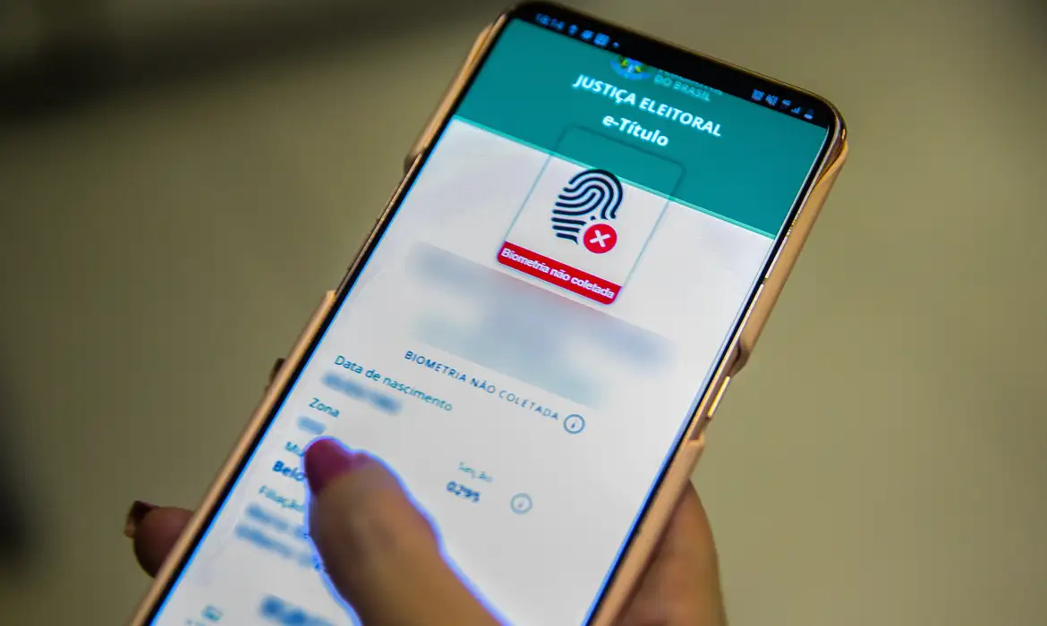 E-Título poderá ser baixado em dia de votação, diz presidente do TSE
