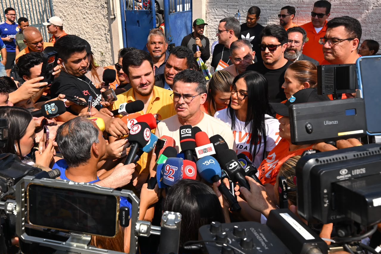 Vou levar ao interior os mesmos avanços conquistados em Manaus”, diz David ao votar neste domingo