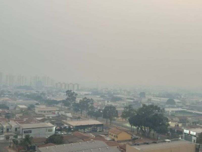 Defesa Civil emite alerta severo após fumaça de queimadas elevar poluição em Manaus