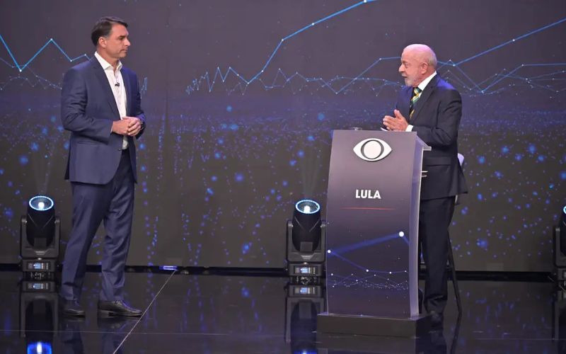 Lula e Flávio fazem primeiro debate das eleições na TV Band