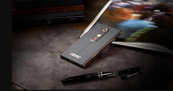Smartphone ostentação: modelo da Lamborghini custa quase R$ 8.000