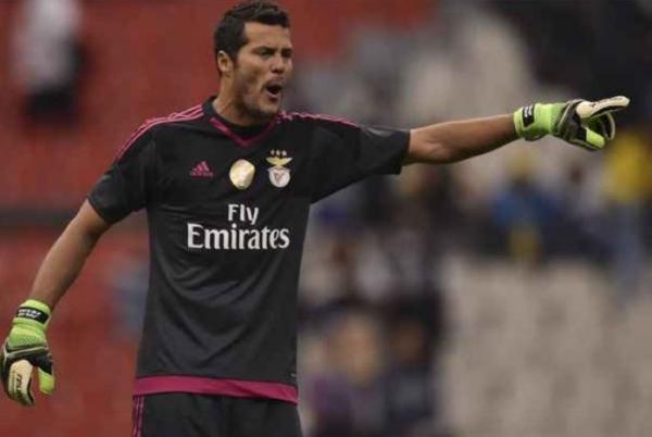 Julio Cesar fala sobre jogar no Flamengo: 'seria uma experiência bacana'