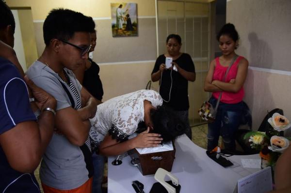 Funerária troca corpos e bebê de Borba é levado para São Gabriel da Cachoeira