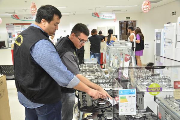 Procon Manaus encerra operação Dia das Mães   